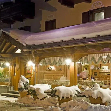 Hotel Alpenrose 3*